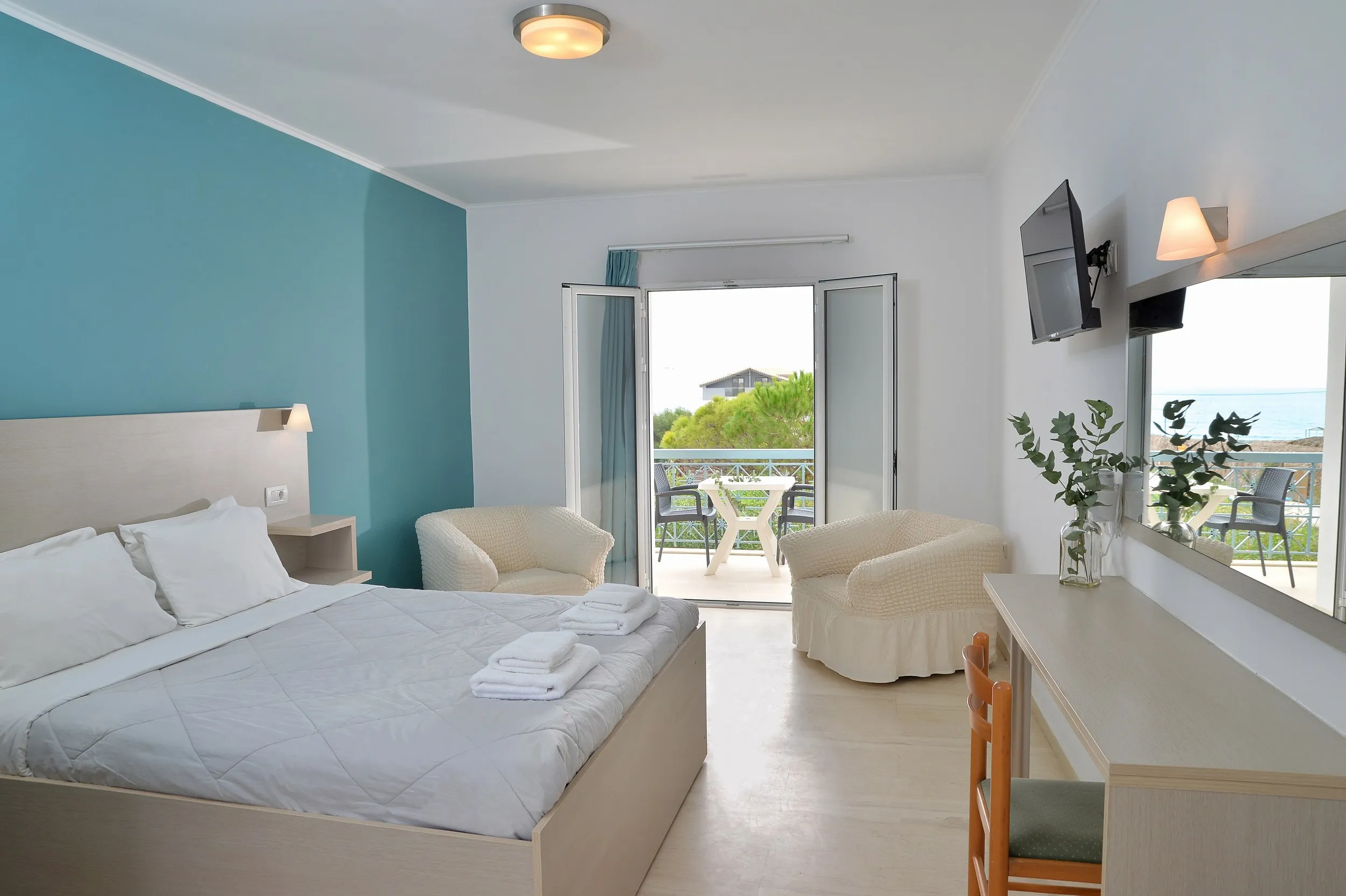 Zante Plaza Hotel & Apartments